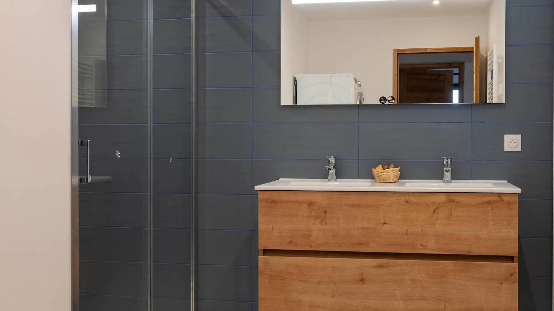 Apartment L'Adret Les Gets